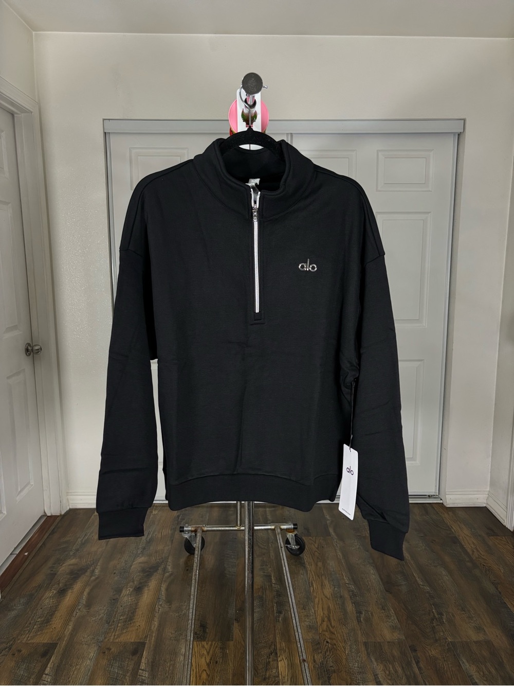 Alo Yoga Black accolade quarter zip - Picture 2 of 5